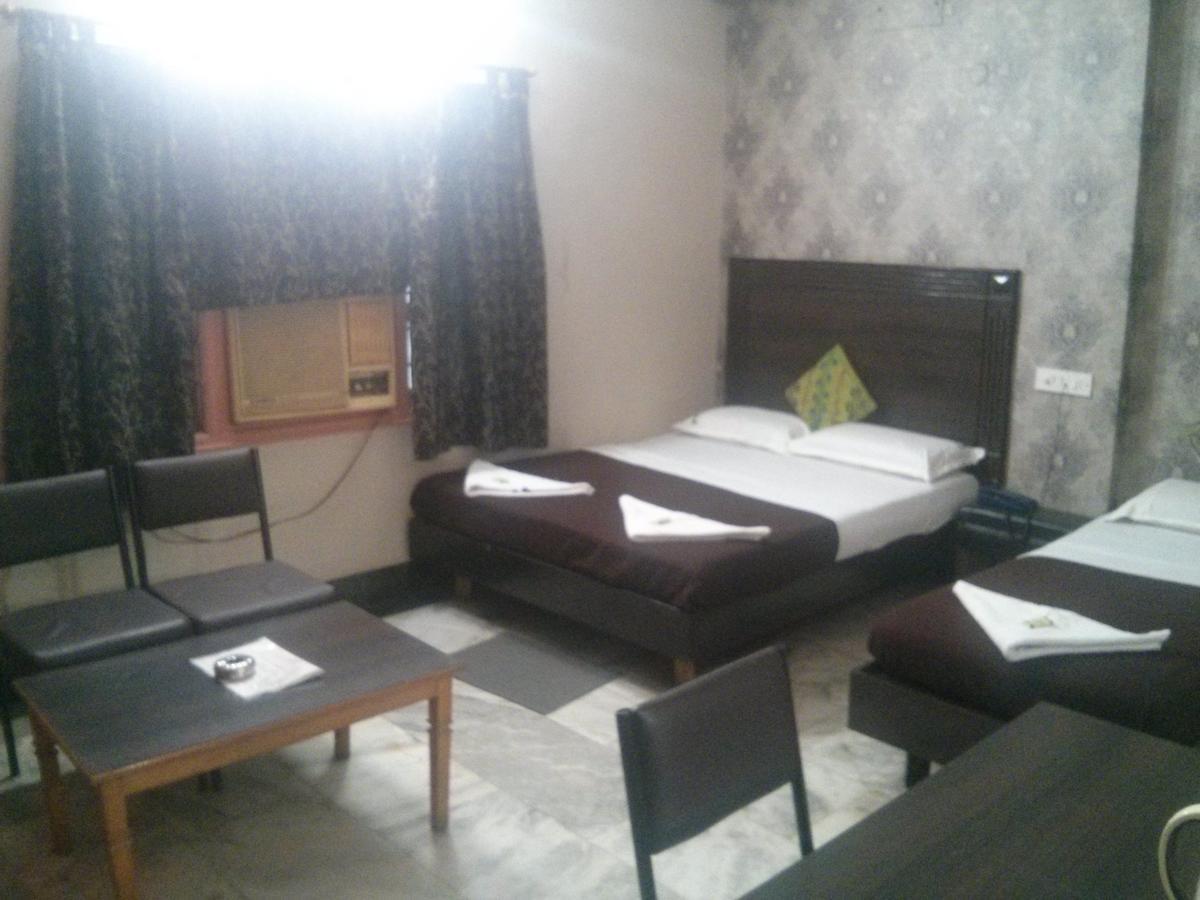 Oyo 5377 Hotel Raaj Bhaavan شيناي المظهر الخارجي الصورة