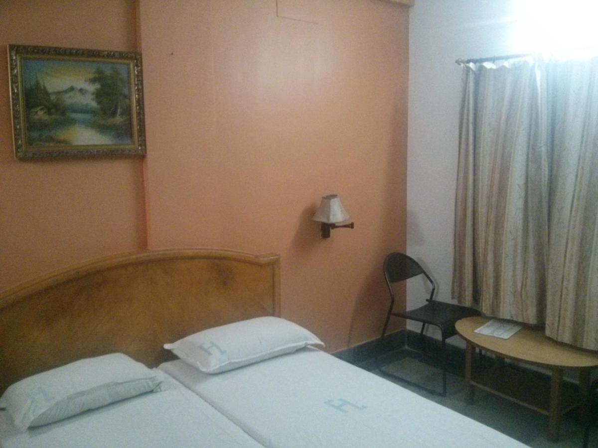 Oyo 5377 Hotel Raaj Bhaavan شيناي المظهر الخارجي الصورة